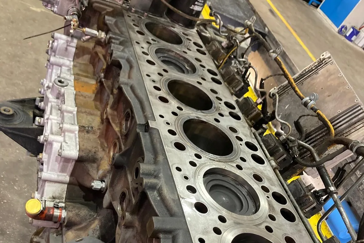 Motorblock Beispiel