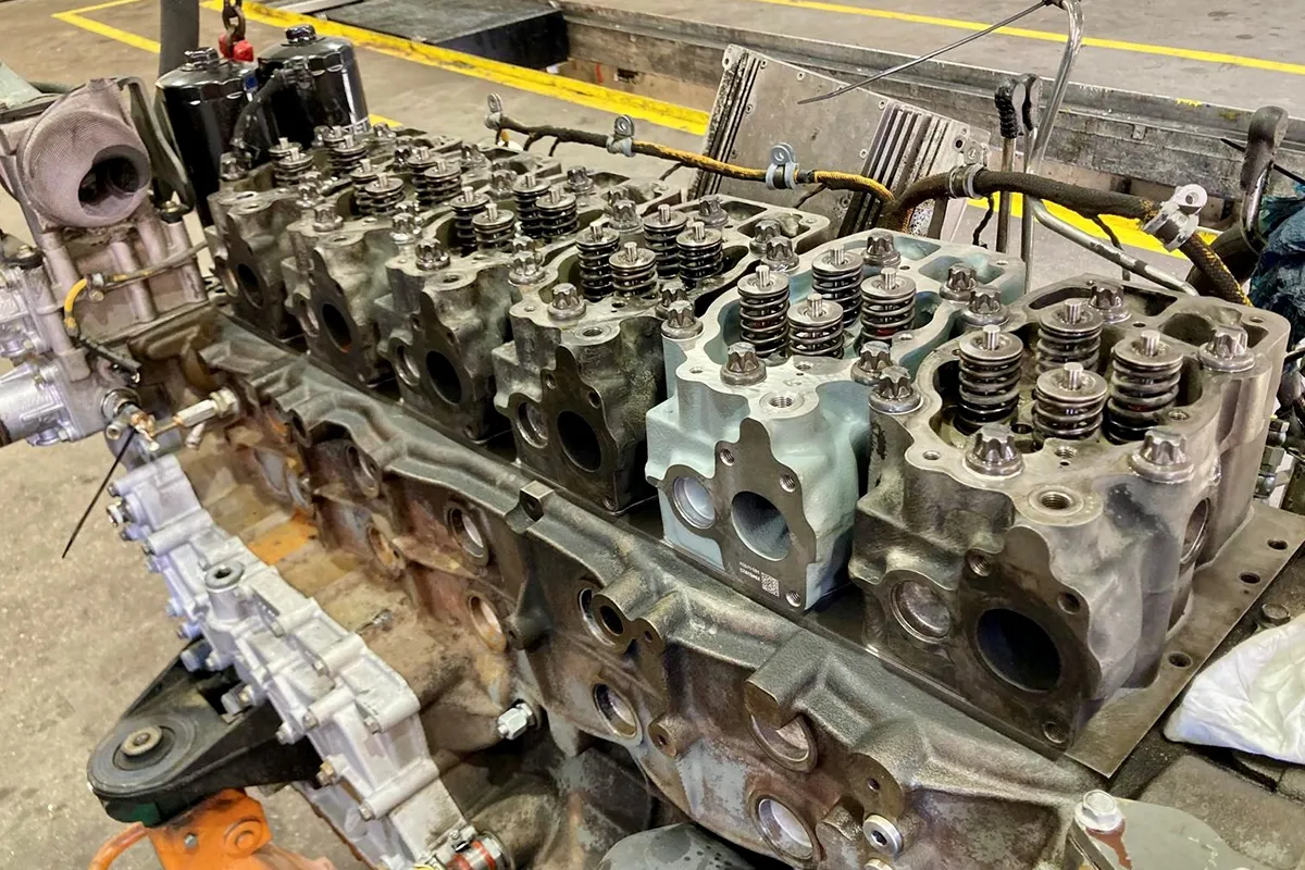 Motorblock einer Baumaschine